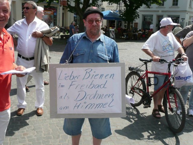 02. Juli 2013 Demo und Stadtratsitzung